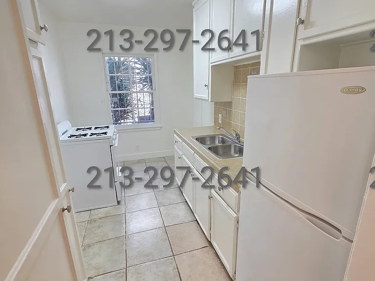 426 S Rampart Blvd #3 — Photo 11
