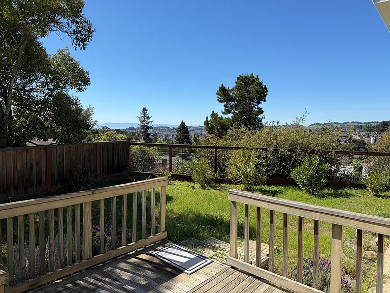 5232 Katrina Ct — Photo 13
