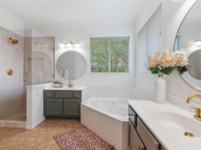 11817 Lake Stone Dr, Austin, TX, 78738