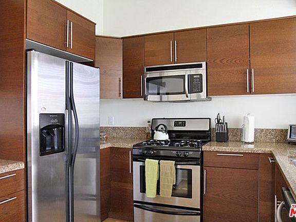 4th image of 1251 Brockton Ave APT 201