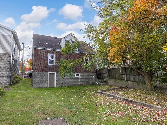 3rd image of 1154 E 27th St