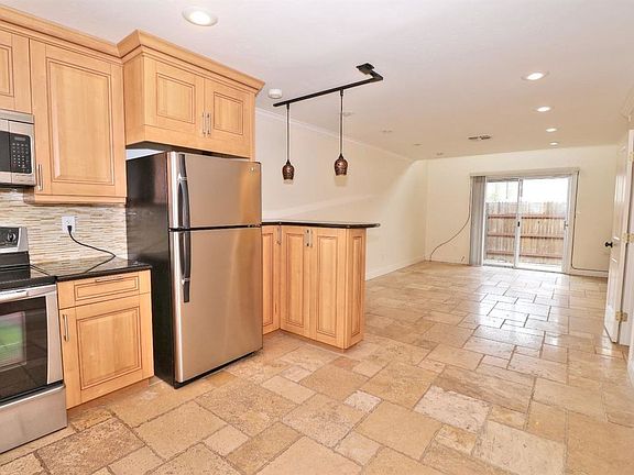 2nd image of 5606 Hamilton St APT 124