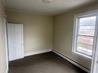 36 N Main St APT 3, Coopersburg, PA 18036