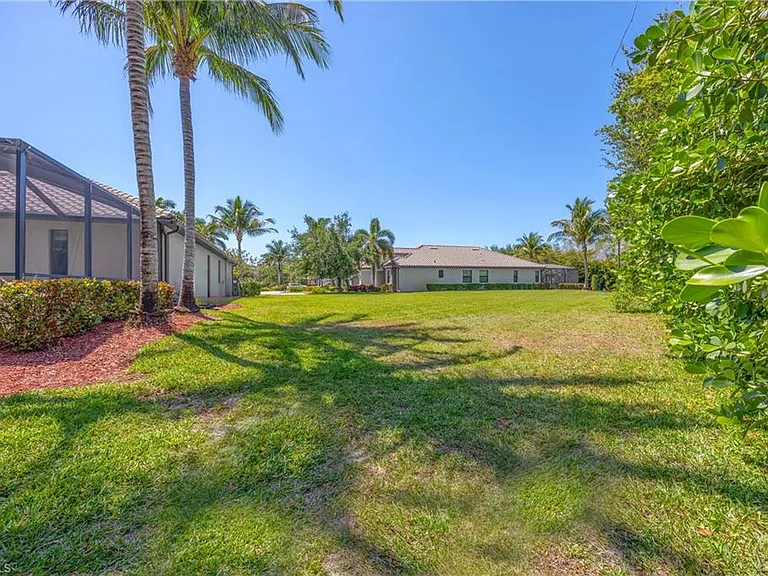 9234 Veneto Pl — Photo 32