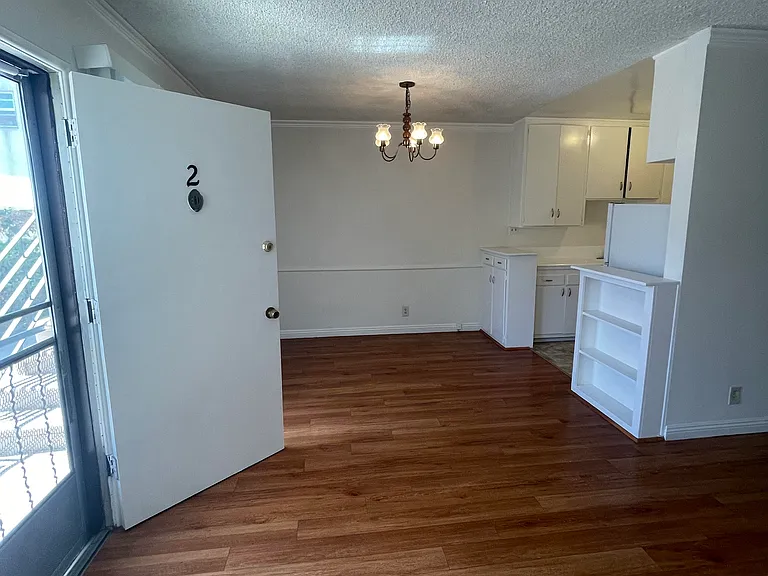 1607 N Harvard Blvd #2 — Photo 6