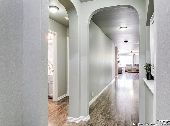 5th image of 8114 Shumard Oak Dr