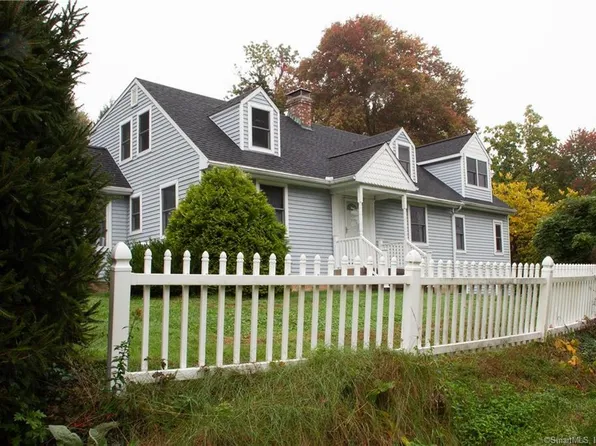 139 Day Street, Granby, CT 06035