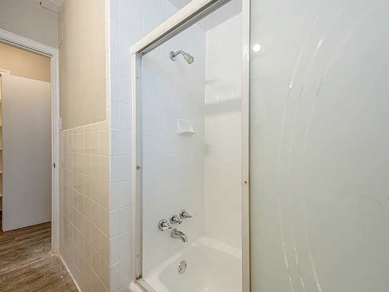 105 Dupont Cir — Photo 41