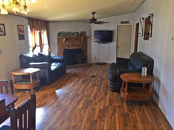 2nd image of 3022 Toms Ln