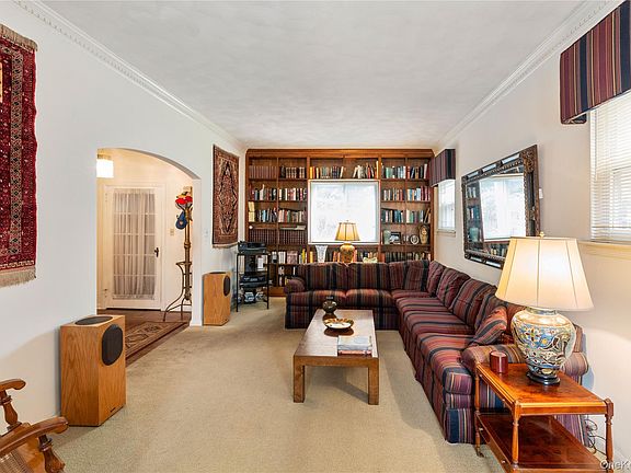 4th image of 17519 74th Avenue