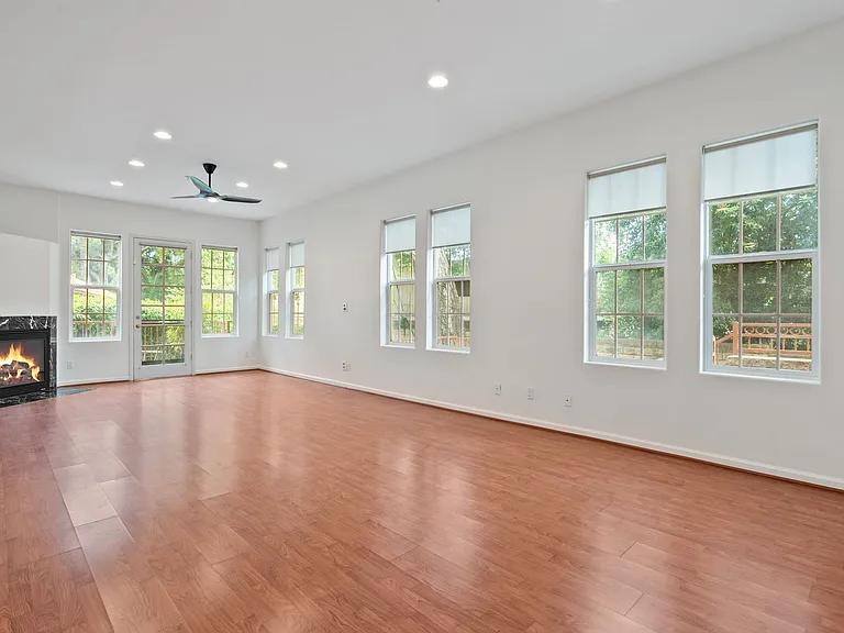 3960 Pennsylvania Ave #108 — Photo 4