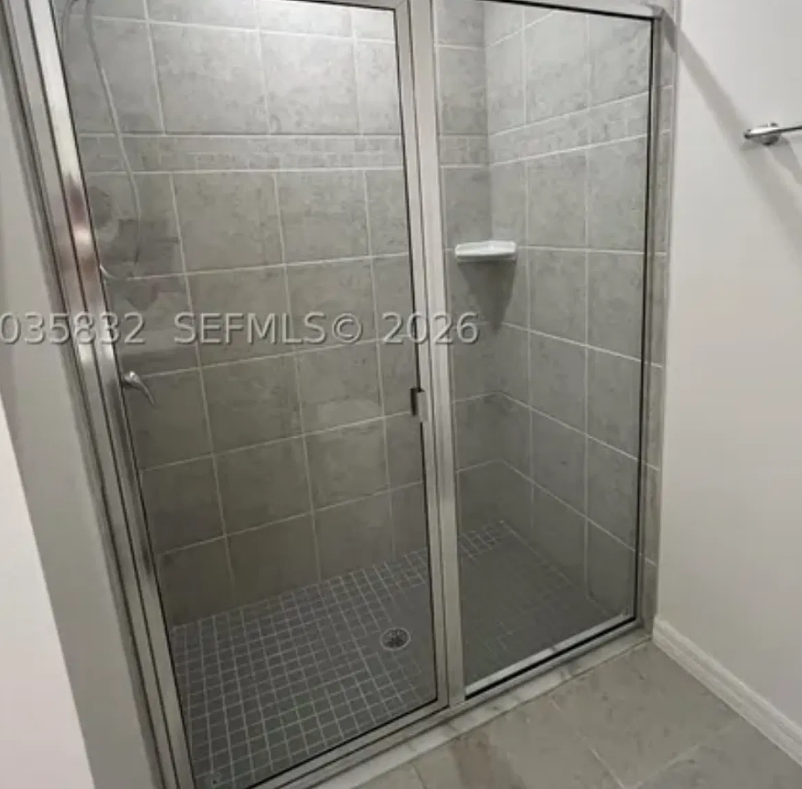 4 bed, 1900 sqft, $2,000 — Photo 4