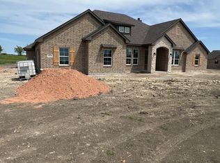 800 Majors Rd, Van Alstyne, TX 75495