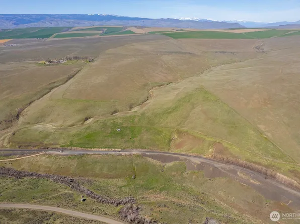 21954 Baird Springs Road NW, Quincy, WA 98848