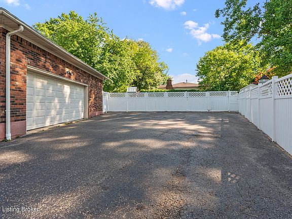 5th image of 8514 Amerivan Dr