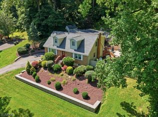 70 Old Mountain Rd, Clinton Twp., NJ 08833