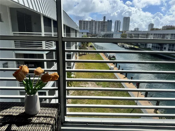 3600 NE 170th St Unit D406, North Miami Beach, FL 33160