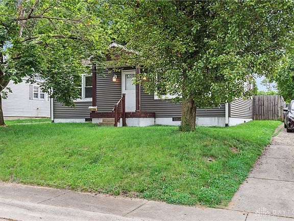 2nd image of 318 Sunset Dr