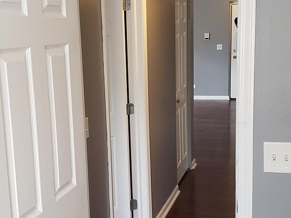 5th image of 7325 Oakwood Ave APT 3F