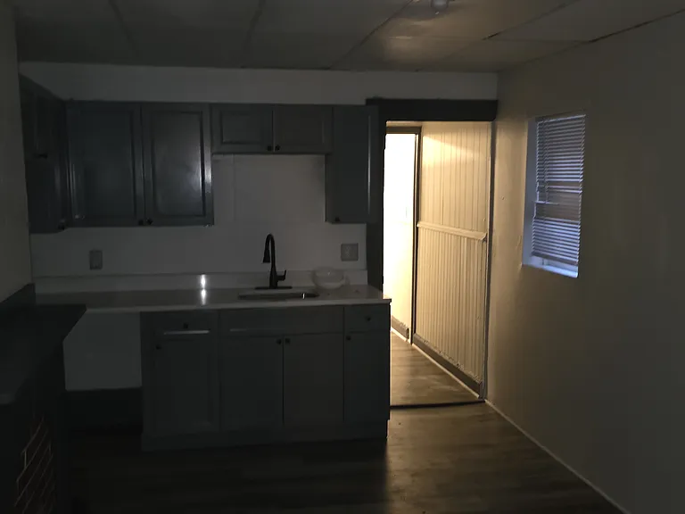 227 Hummel St — Photo 5