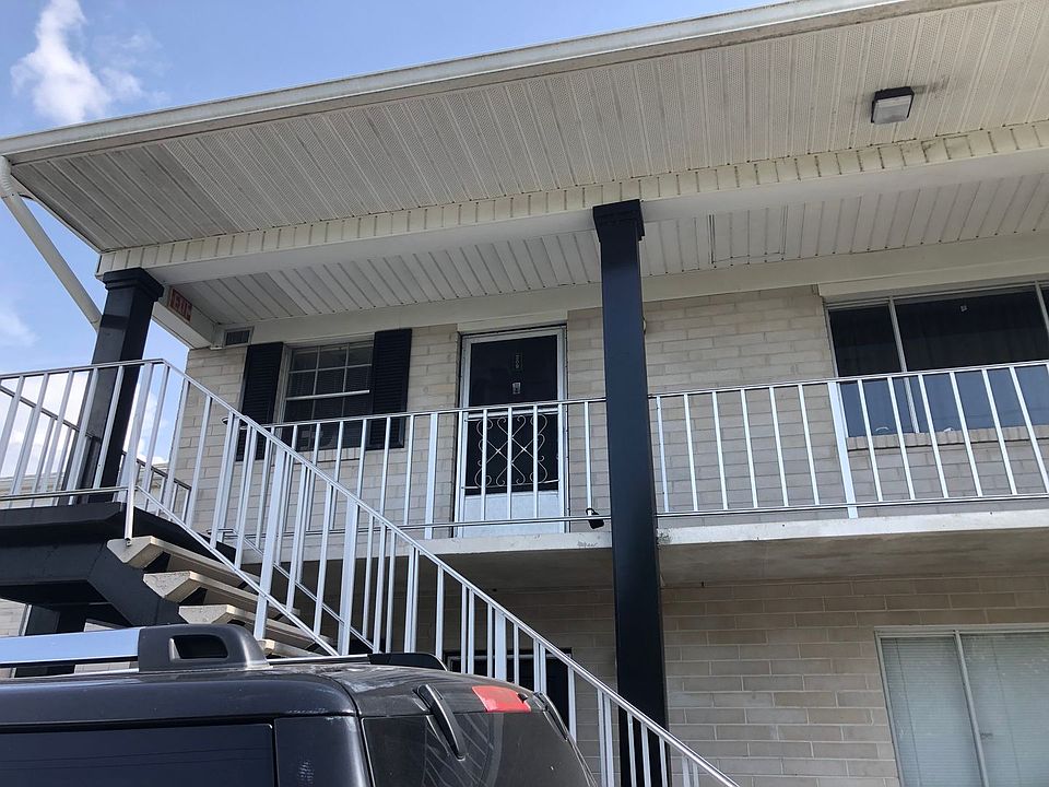 1st image of 1250 Denning Dr #209