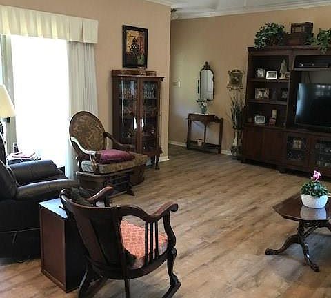 5th image of 9403 Scarborough Dr