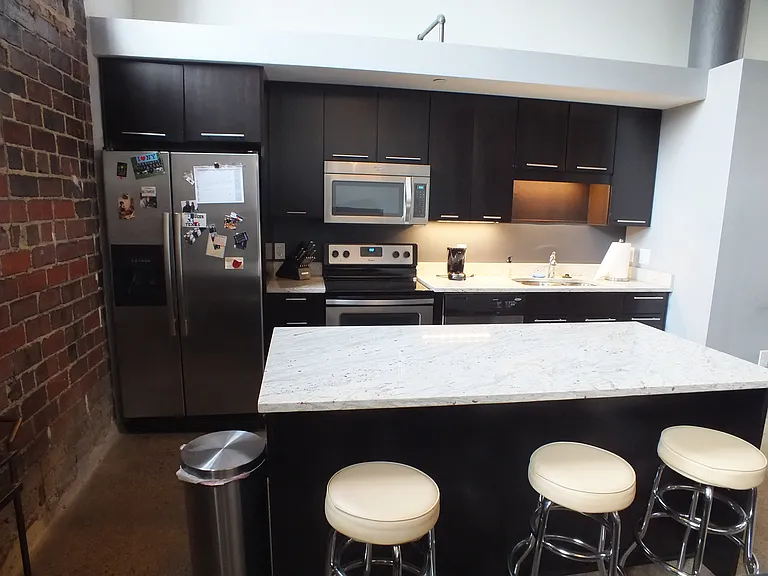 Day Companies Short North — Photo 45