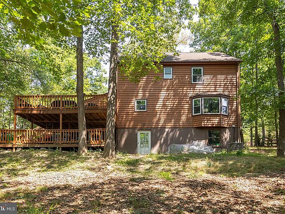 4th image of 334 Overlook Dr
