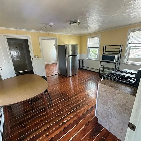 69 Hope St #2 — Photo 8
