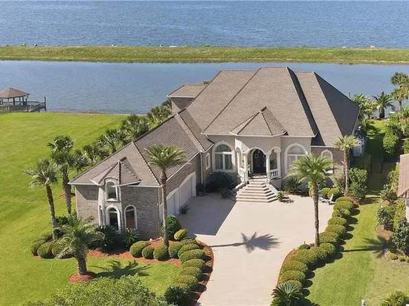 1036 Lakeshore Blvd, Slidell, LA 70461