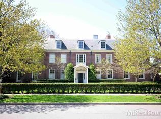 99 Lothrop Rd, Grosse Pointe Farms, MI 48236