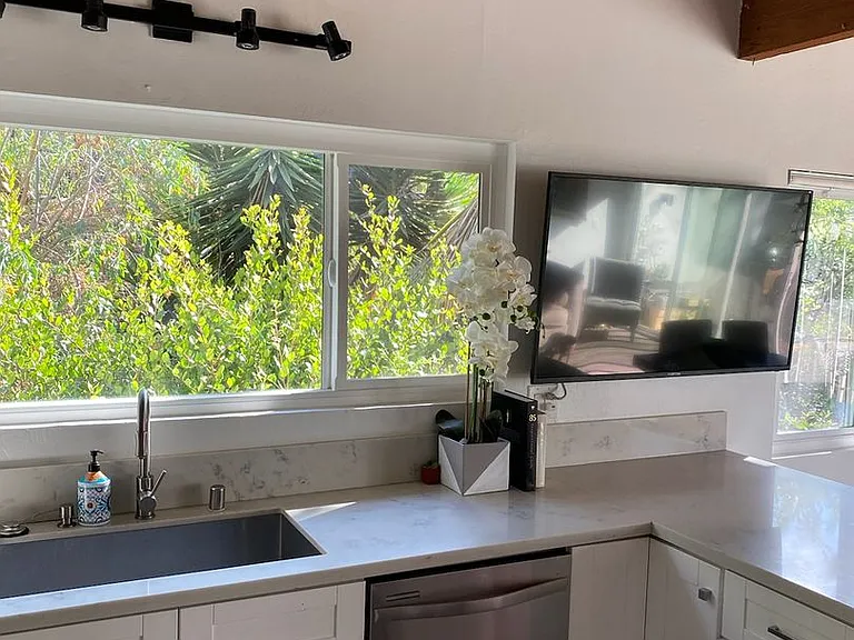 871 Park Ave — Photo 22
