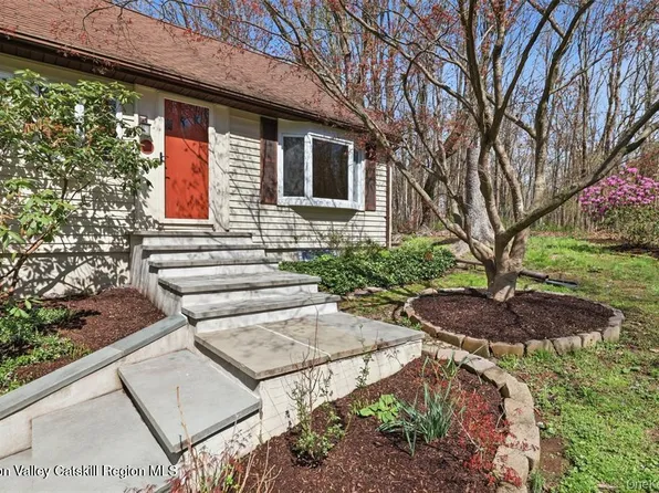 307 Old Kingston Road, New Paltz, NY 12561