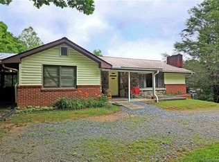 95 Valley Overlook Dr, Pisgah Forest, NC 28768