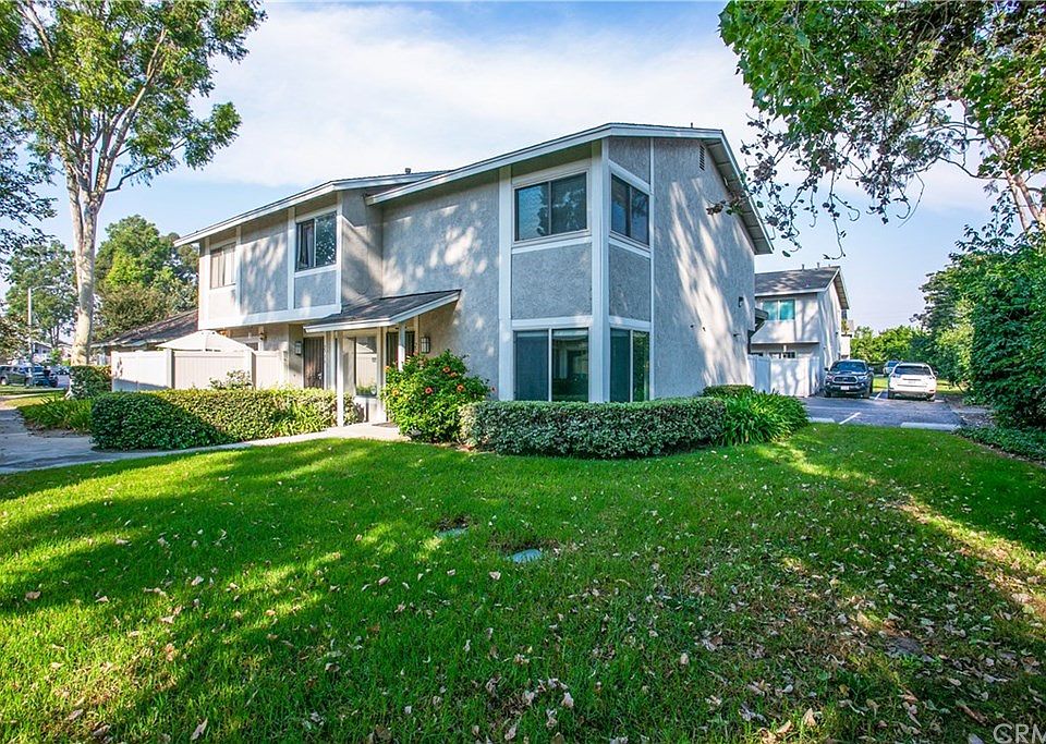 1st image of 2732 W Meadowwood #115