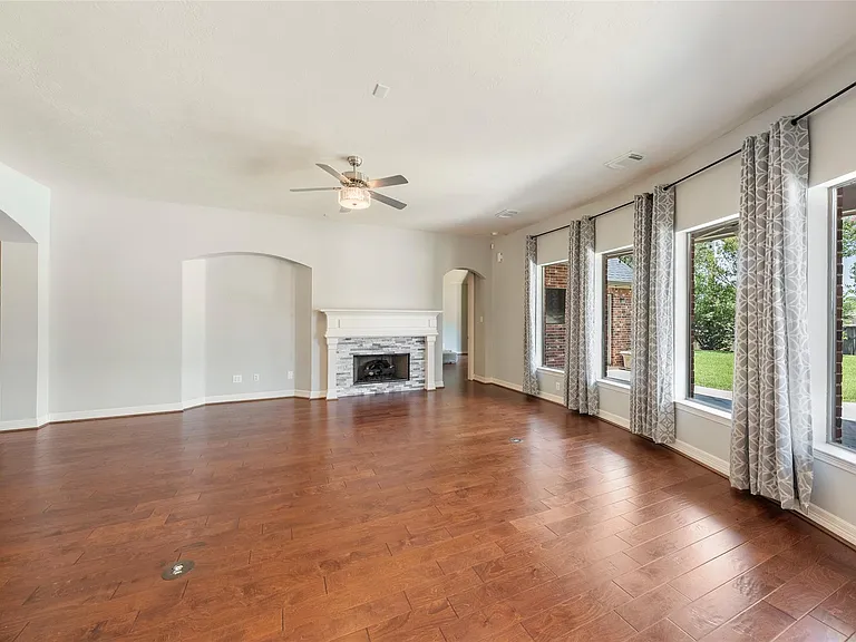 5450 Faircreek Ln — Photo 14