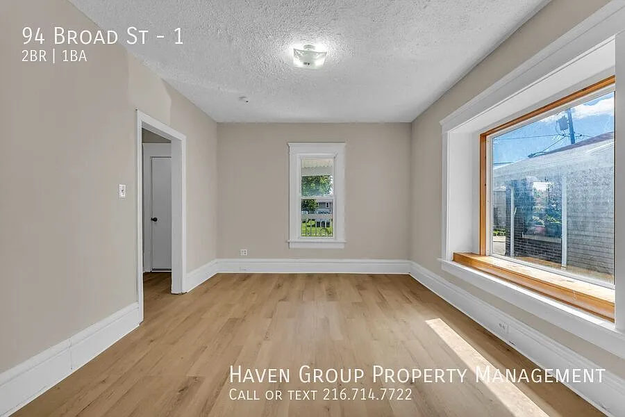 94 Broad St | Unit 1, Akron, OH 44305 - Spacious 2-bed 1-bath multi-family home! — Photo 4