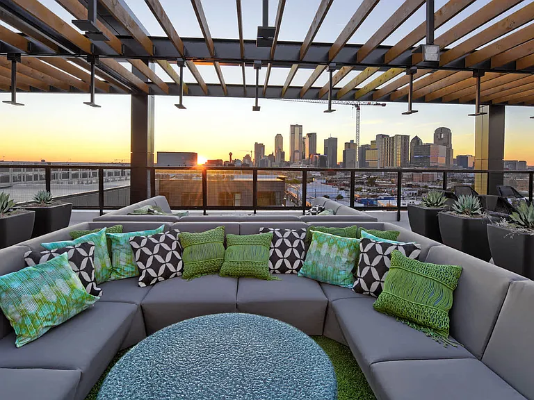 Rooftop Lounge