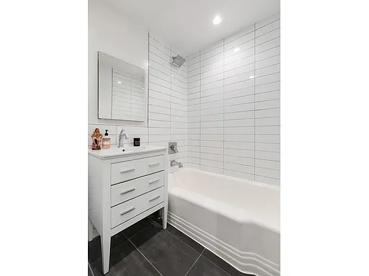 Rented by MNS | media 15