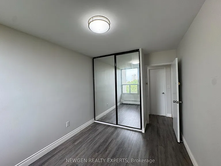 15 Vicora Linkway #604 — Photo 10