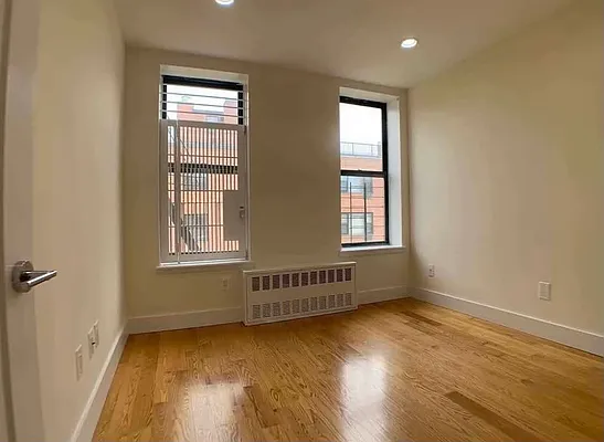 Rented by EastMount Realty LLC | media 22