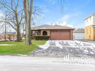 11050 Parkside Ave, Chicago Ridge, IL 60415