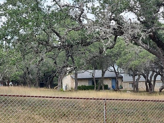 3rd image of 110 Pleasant Valley Dr