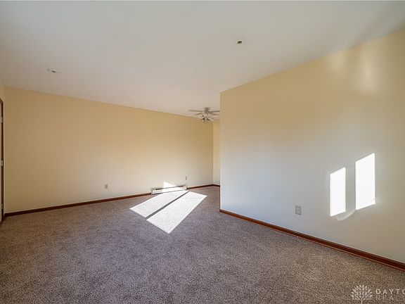 5th image of 301-303 E Main St