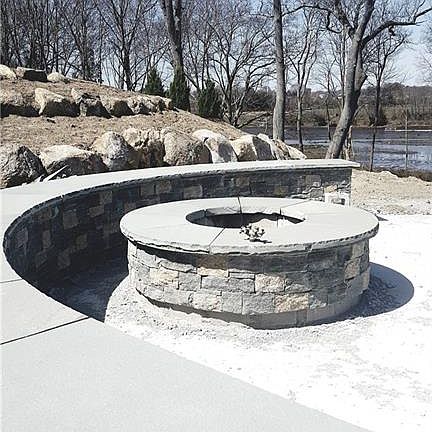 3rd image of 4 Ives Bluff Ct