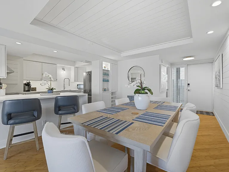 3443 Gulf Shore Blvd N #711 — Photo 8