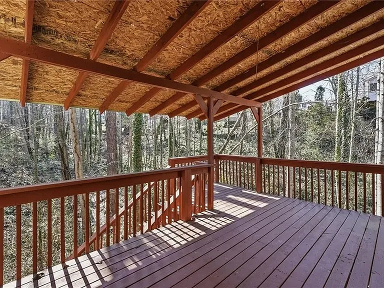 204 Hillcrest Rdg — Photo 14