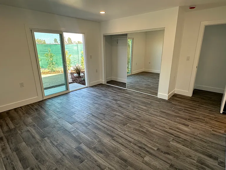 5137 Derrick Ct — Photo 10