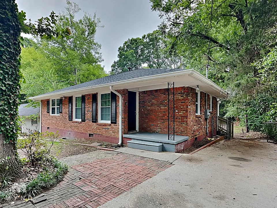 1125 Curtis Dr