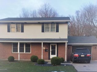 965 Meade Ct, Hazleton, PA 18201